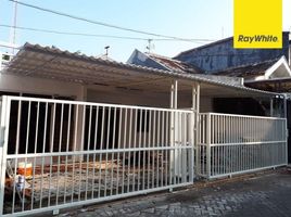 3 Schlafzimmer Villa zu verkaufen in Dukuhpakis, East Jawa, Dukuhpakis