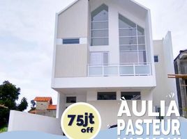 3 Kamar Vila for sale in Husein Sastranegara International Airport, Andir, Sukajadi