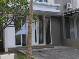 3 Kamar Rumah for rent in Lakarsantri, Surabaya, Lakarsantri