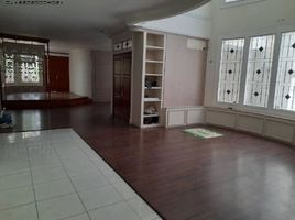 5 Kamar Rumah for rent in Tambaksari, Surabaya, Tambaksari