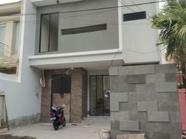 4 Habitación Villa en venta en Mulyorejo, East Jawa, Mulyorejo