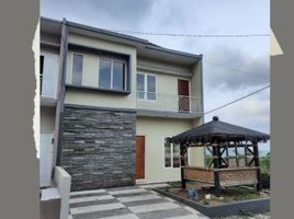 4 Bedroom House for sale in Gayungan, Surabaya, Gayungan