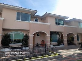 3 Bedroom House for sale in Cumbaya, Pichincha, Cumbaya