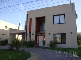 3 Bedroom House for sale in Moron, Buenos Aires, Moron