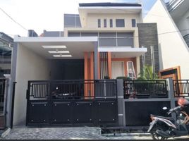 5 Kamar Vila for sale in Jambangan, Surabaya, Jambangan