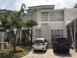 4 Bedroom House for rent in East Jawa, Lakarsantri, Surabaya, East Jawa