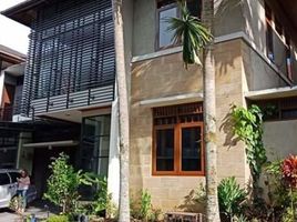 5 Kamar Vila for sale in Husein Sastranegara International Airport, Andir, Sumurbandung