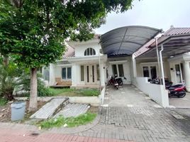 4 Bedroom House for sale in East Jawa, Lakarsantri, Surabaya, East Jawa