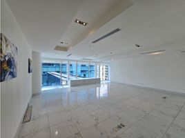 90 m² Office for rent in Panamá, San Francisco, Ciudad de Panamá, Panamá, Panamá