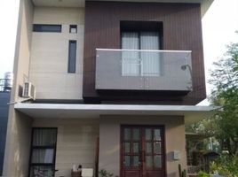 3 Habitación Villa en venta en Wiyung, East Jawa, Wiyung