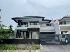 6 Bedroom House for sale in Dukuhpakis, Surabaya, Dukuhpakis