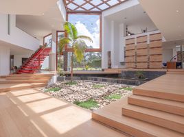 5 Bedroom Villa for sale in Templo Bogotá Colombia, Bogota, Bogota