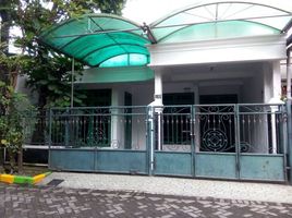 4 Bedroom House for sale in East Jawa, Lakarsantri, Surabaya, East Jawa