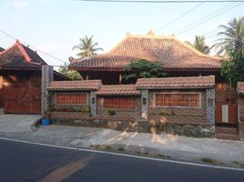 4 Kamar Vila for sale in Ngemplak, Sleman, Ngemplak