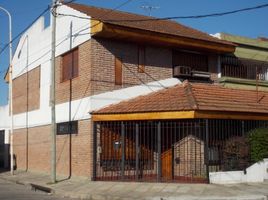 4 Bedroom House for sale in Lanus, Buenos Aires, Lanus