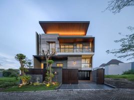 5 Bedroom Villa for sale in Lakarsantri, East Jawa, Lakarsantri, Surabaya, East Jawa, Indonesia