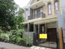 5 Bedroom House for sale in Jambangan, Surabaya, Jambangan