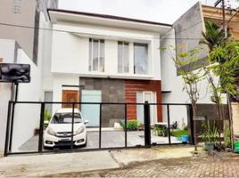 5 Bedroom Villa for sale in Mulyorejo, Surabaya, Mulyorejo