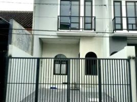 Maison 3 chambre à vendre à Wiyung, East Jawa, Wiyung