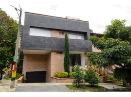 4 Habitación Casa en venta en Sabaneta, Antioquia, Sabaneta