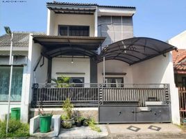 4 Kamar Rumah for sale in Taman, Sidoarjo, Taman