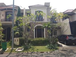 4 Bedroom House for sale in East Jawa, Lakarsantri, Surabaya, East Jawa