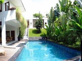 4 Bedroom House for sale in Beachwalk Shopping Centre, Kuta, Kuta