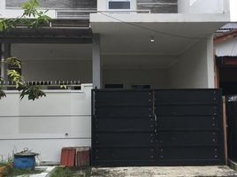 3 Habitación Villa en venta en Wiyung, East Jawa, Wiyung