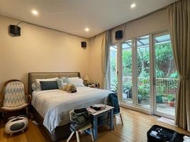 6 Bedroom House for sale in Universitas Katolik Indonesia Atma Jaya, Tanah Abang, Kebayoran Lama