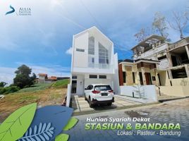 3 Bedroom House for sale in Husein Sastranegara International Airport, Andir, Sukajadi