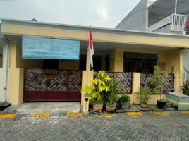 Maison 5 chambre à vendre à Wiyung, East Jawa, Wiyung