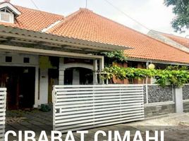 5 Kamar Vila for sale in Husein Sastranegara International Airport, Andir, Cimahi Tengah