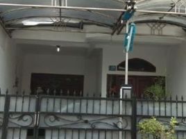 3 Habitación Villa en venta en Dukuhpakis, East Jawa, Dukuhpakis