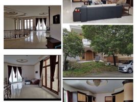 5 Habitación Villa en venta en Lakarsantri, East Jawa, Lakarsantri