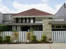 4 Kamar Rumah for sale in Gayungan, Surabaya, Gayungan