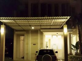 5 Schlafzimmer Villa zu verkaufen in Dukuhpakis, East Jawa, Dukuhpakis