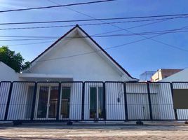 4 Bedroom House for sale in Siloam Hospitals Surabaya, Gubeng, Gubeng