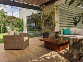 4 Habitación Casa en venta en Nayon, Pichincha, Nayon