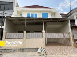 5 Bedroom House for sale in Siloam Hospitals Surabaya, Gubeng, Gubeng