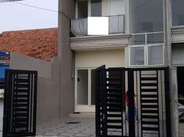 4 Habitación Casa en venta en Tenggilis Mejoyo, East Jawa, Tenggilis Mejoyo