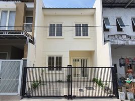 4 Bedroom House for sale in East Jawa, Kenjeran, Surabaya, East Jawa