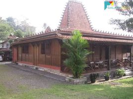 12 Bedroom House for sale in Cidadap, West Jawa, Cidadap, Bandung, West Jawa