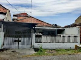 5 Bedroom House for sale in Dukuhpakis, Surabaya, Dukuhpakis