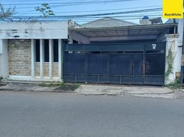 8 Habitación Villa en venta en Tenggilis Mejoyo, East Jawa, Tenggilis Mejoyo, Surabaya, East Jawa