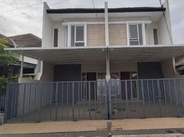 4 Kamar Rumah for sale in Taman, Sidoarjo, Taman