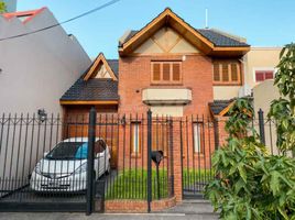 4 Bedroom House for sale in Lanus, Buenos Aires, Lanus