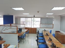 100 m² Office for rent in Colombia, Bogotá, Cundinamarca, Colombia