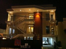 17 Habitación Villa en venta en Dukuhpakis, East Jawa, Dukuhpakis