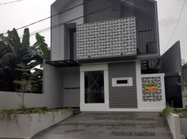 5 Bedroom Villa for sale in Halim Perdanakusuma Airport, Makasar, Duren Sawit