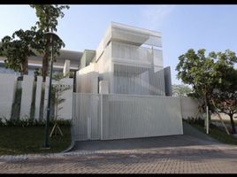 5 Kamar Rumah for sale in Lakarsantri, Surabaya, Lakarsantri